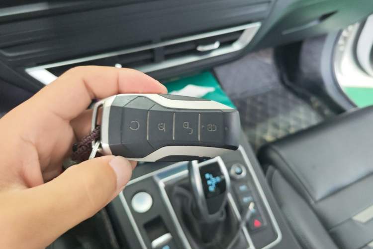 Used BYD Qin Pro 2020 Beyond Edition 1.5TI Automatic Flagship Version Vehicle Key