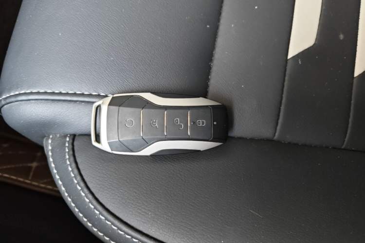 Used BYD Qin Pro 2020 Beyond Edition 1.5TI Automatic Flagship Version Vehicle Key