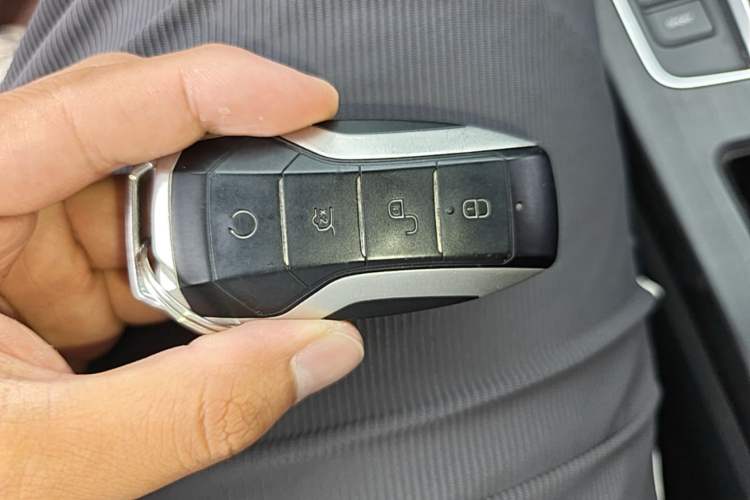 Used BYD Qin Pro 2020 Beyond Edition 1.5TI Automatic Flagship Version Vehicle Key