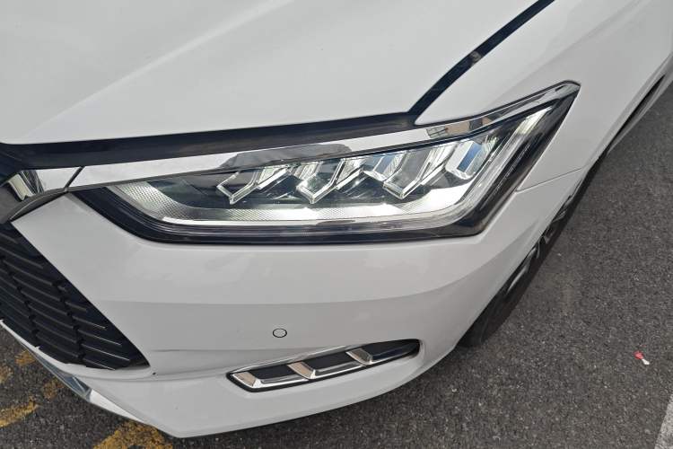 Used BYD Qin Pro New Energy 2019 EV Super Edition High-Power Smart Connect & Premium Model Left Front Headlight
