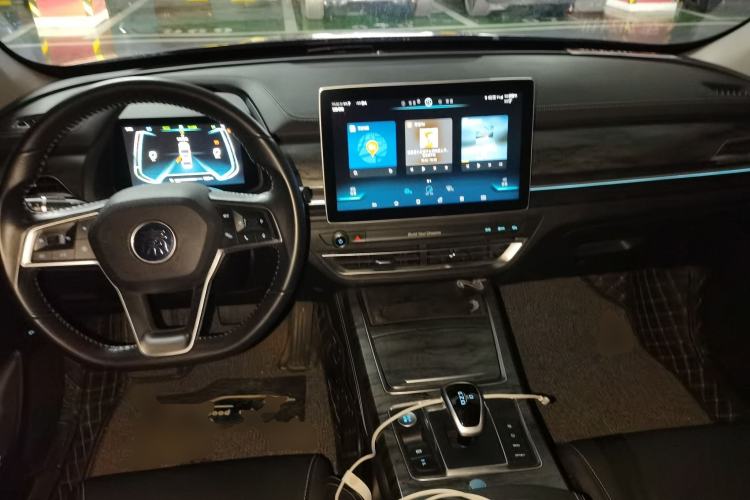 Used BYD Qin Pro New Energy 2018 EV500 Smart Connect Elite Model Center Console