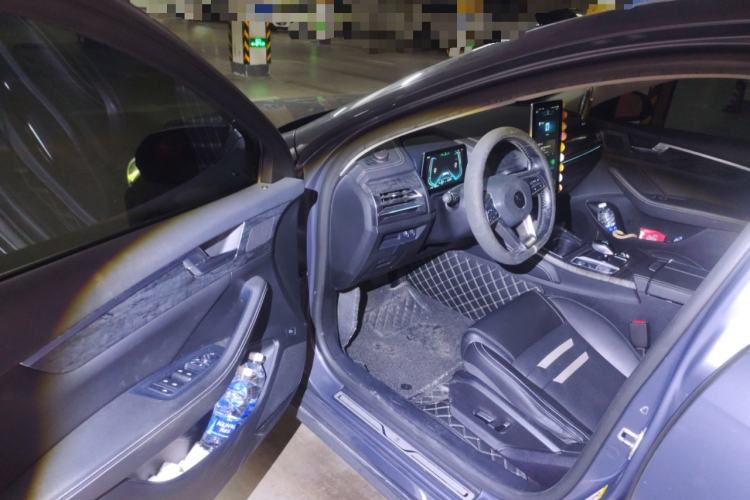 Used BYD Qin Pro New Energy 2018 DM 1.5TI Automatic Smart Connect Elite Model Driver Seat
