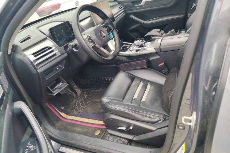 Used BYD Qin Pro New Energy 2018 DM 1.5TI Automatic Smart Connect Elite Model Driver Seat