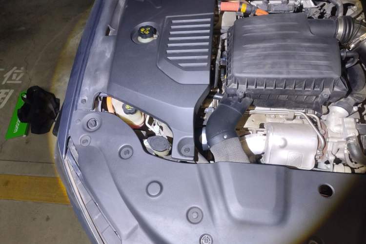 Used BYD Qin Pro New Energy 2018 DM 1.5TI Automatic Smart Connect Elite Model Engine Bay Right