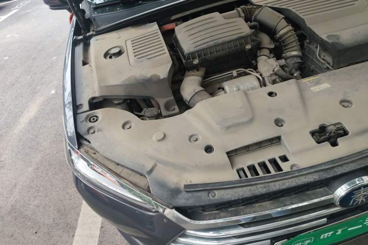 Used BYD Qin Pro New Energy 2018 DM 1.5TI Automatic Smart Connect Elite Model Engine Bay Right