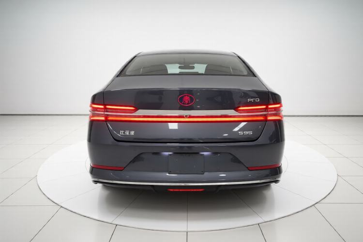 Used BYD Qin Pro New Energy 2018 DM 1.5TI Automatic Smart Connect Elite Model Exterior 4