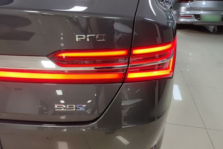 Used BYD Qin Pro New Energy 2018 DM 1.5TI Automatic Smart Connect Elite Model Exterior 6