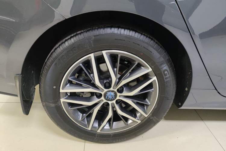 Used BYD Qin Pro New Energy 2018 DM 1.5TI Automatic Smart Connect Elite Model Exterior 8