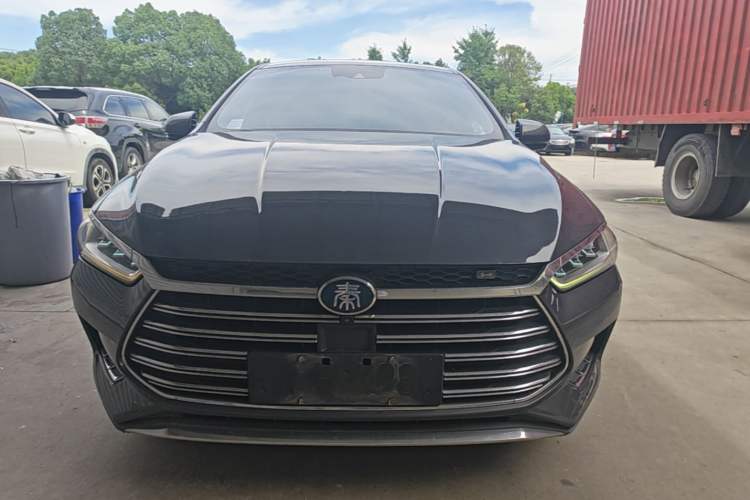 Used BYD Qin Pro New Energy 2018 DM 1.5TI Automatic Smart Connect Elite Model Front
