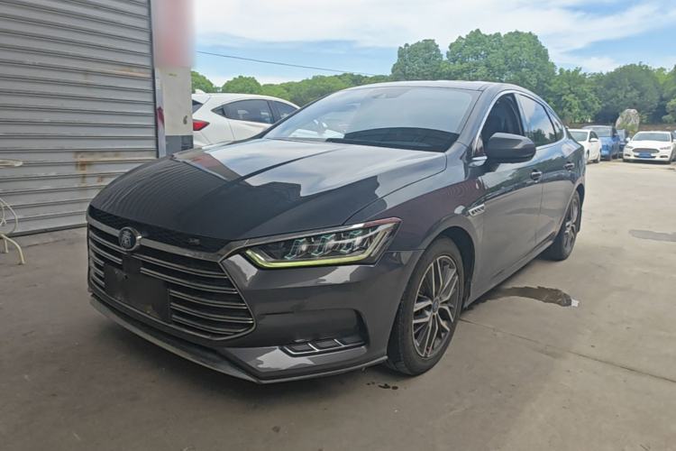 Used BYD Qin Pro New Energy 2018 DM 1.5TI Automatic Smart Connect Elite Model Guazi used car, China used car export, Used car for sale, Used BYD cars, Cheapest cars for sale