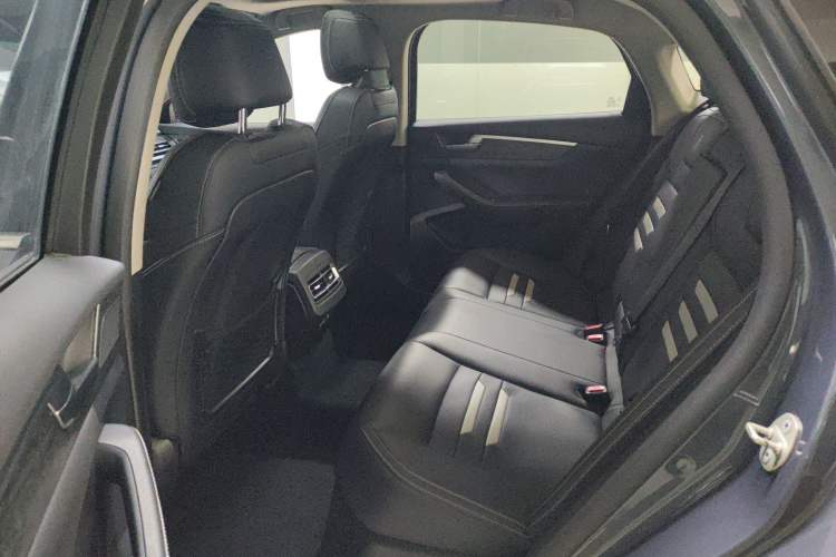 Used BYD Qin Pro New Energy 2018 DM 1.5TI Automatic Smart Connect Elite Model Interior 4