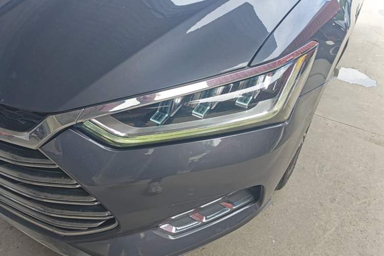 Used BYD Qin Pro New Energy 2018 DM 1.5TI Automatic Smart Connect Elite Model Left Front Headlight