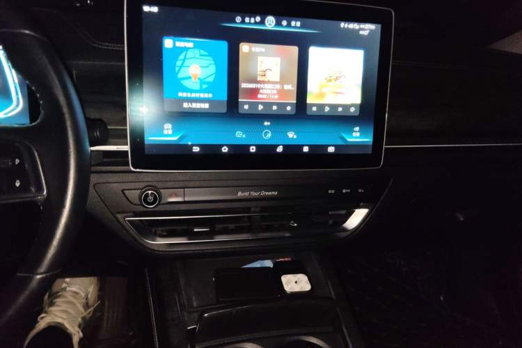 Used BYD Qin Pro New Energy 2018 DM 1.5TI Automatic Smart Connect Dynamic Model Audio And AC Panel