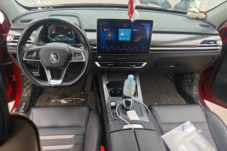Used BYD Qin Pro New Energy 2018 DM 1.5TI Automatic Smart Connect Elite Model Center Console
