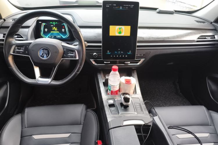 Used BYD Qin Pro New Energy 2018 DM 1.5TI Automatic Smart Connect Elite Model Center Console