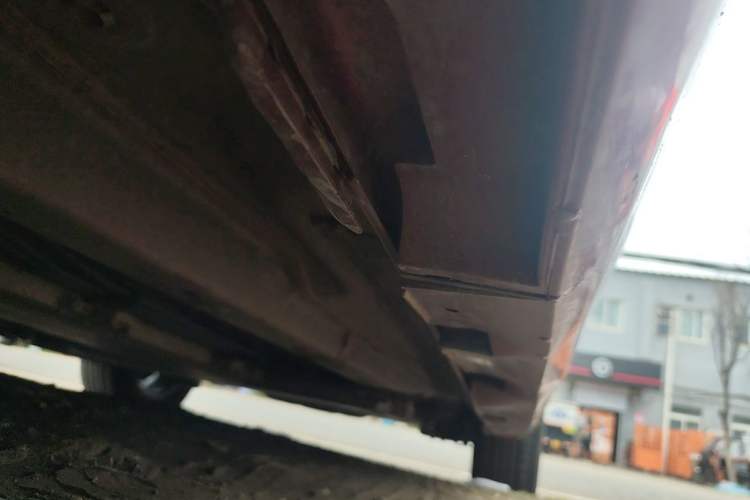 Used BYD Qin Pro New Energy 2018 DM 1.5TI Automatic Smart Connect Dynamic Model Chassis Front Left