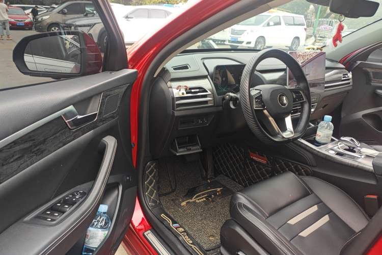 Used BYD Qin Pro New Energy 2018 DM 1.5TI Automatic Smart Connect Elite Model Driver Seat
