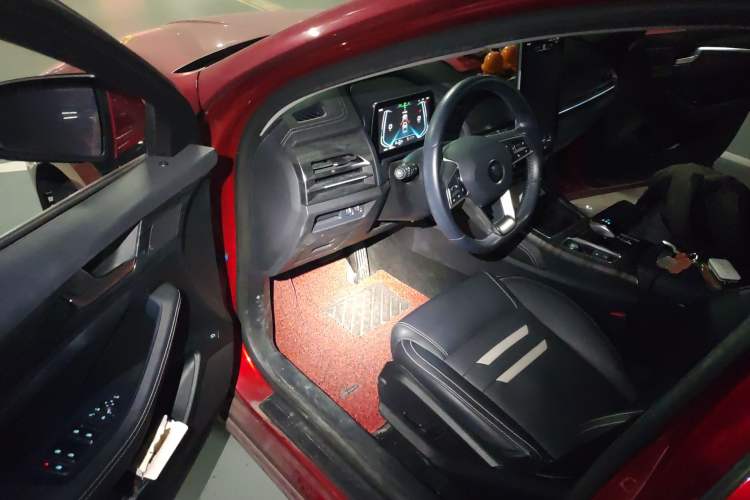 Used BYD Qin Pro New Energy 2018 DM 1.5TI Automatic Smart Connect Enjoyment Model Driver Seat