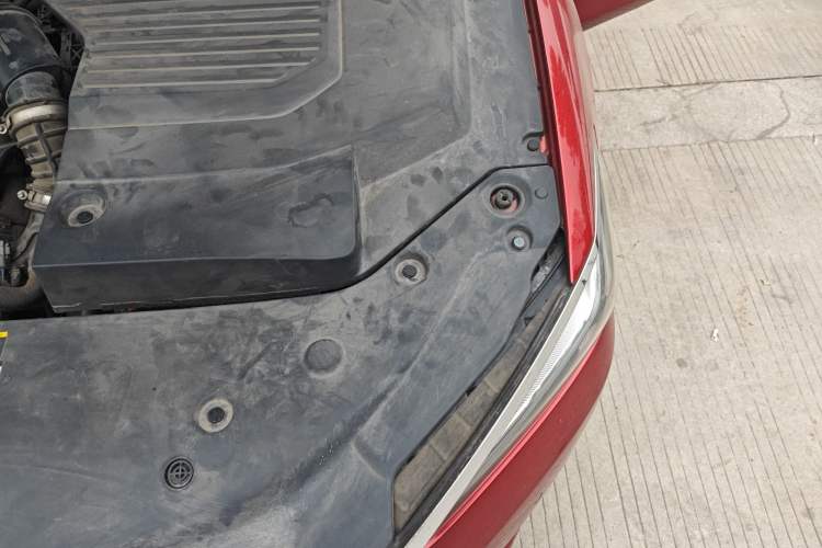 Used BYD Qin Pro New Energy 2018 DM 1.5TI Automatic Smart Connect Elite Model Engine Bay Left