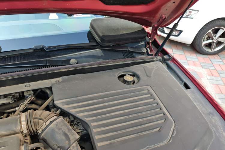 Used BYD Qin Pro New Energy 2018 DM 1.5TI Automatic Smart Connect Elite Model Engine Bay Left