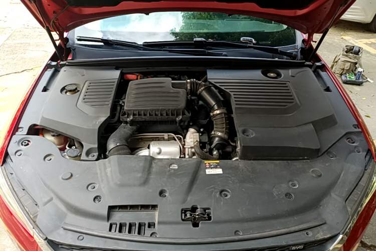 Used BYD Qin Pro New Energy 2018 DM 1.5TI Automatic Smart Connect Elite Model Engine Bay