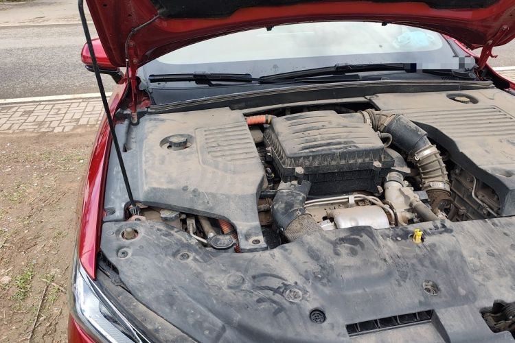 Used BYD Qin Pro New Energy 2018 DM 1.5TI Automatic Smart Connect Dynamic Model Engine Bay Right