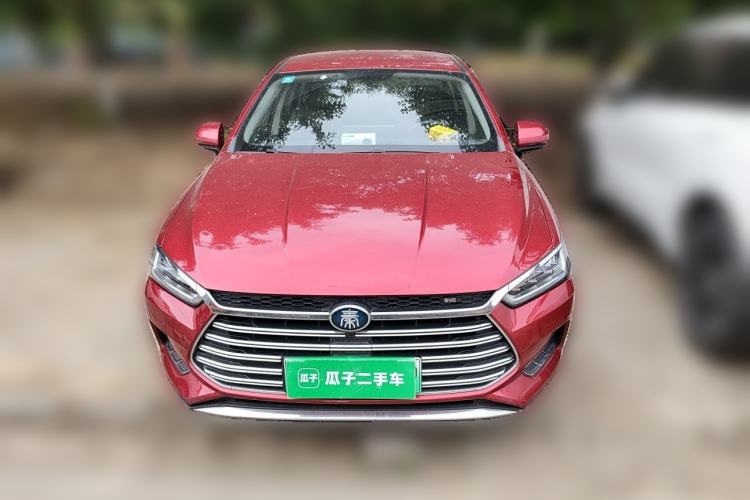 Used BYD Qin Pro New Energy 2018 DM 1.5TI Automatic Smart Connect Dynamic Model Front