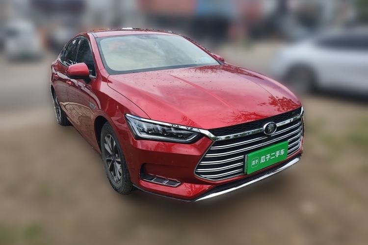 Used BYD Qin Pro New Energy 2018 DM 1.5TI Automatic Smart Connect Dynamic Model Front Right 45 Deg
