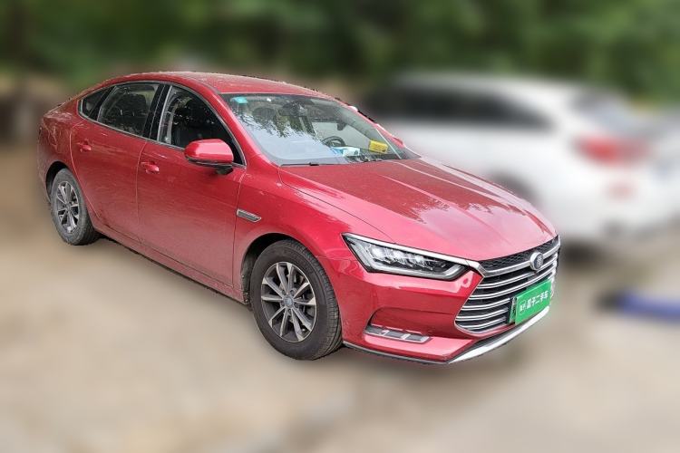 Used BYD Qin Pro New Energy 2018 DM 1.5TI Automatic Smart Connect Dynamic Model Front Right 45 Deg