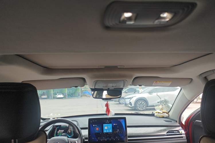 Used BYD Qin Pro New Energy 2018 DM 1.5TI Automatic Smart Connect Elite Model Headliner