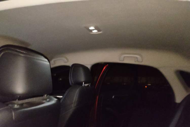 Used BYD Qin Pro New Energy 2018 DM 1.5TI Automatic Smart Connect Dynamic Model Headliner