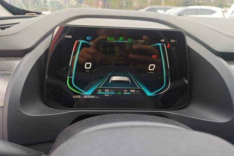 Used BYD Qin Pro New Energy 2018 DM 1.5TI Automatic Smart Connect Elite Model Instrument Cluster