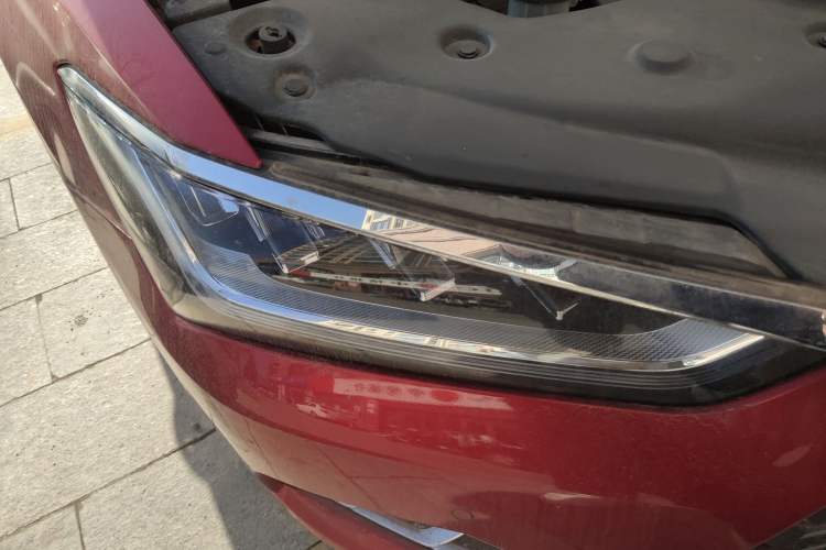 Used BYD Qin Pro New Energy 2018 EV500 Smart Connect Elite Model Right Front Headlight