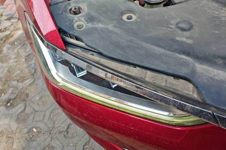 Used BYD Qin Pro New Energy 2018 DM 1.5TI Automatic Smart Connect Elite Model Right Front Headlight