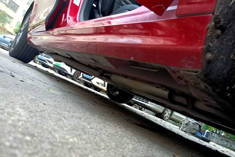Used BYD Qin Pro New Energy 2018 DM 1.5TI Automatic Smart Connect Elite Model Right Side Sill
