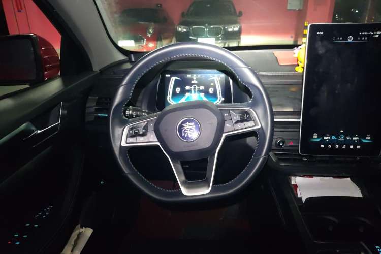 Used BYD Qin Pro New Energy 2018 DM 1.5TI Automatic Smart Connect Enjoyment Model Steering Wheel