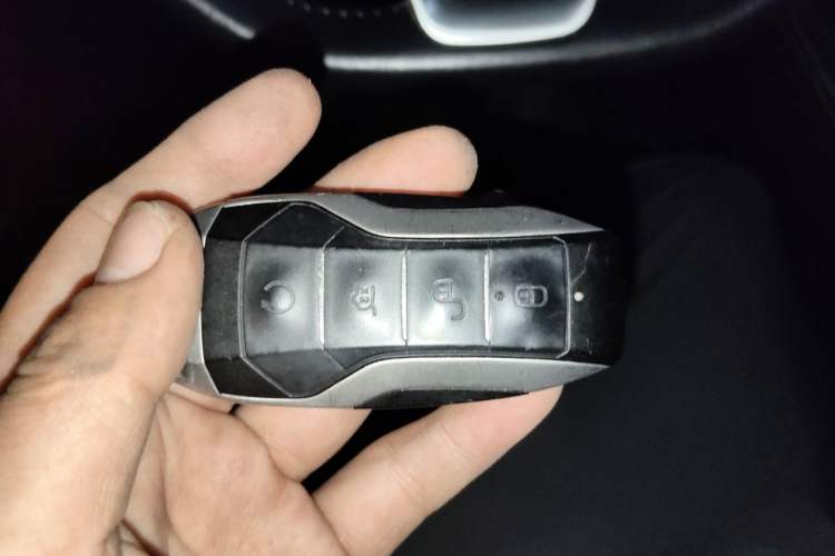 Used BYD Qin Pro New Energy 2018 DM 1.5TI Automatic Smart Connect Dynamic Model Vehicle Key