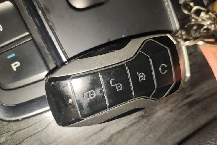 Used BYD Qin Pro New Energy 2018 DM 1.5TI Automatic Smart Connect Dynamic Model Vehicle Key