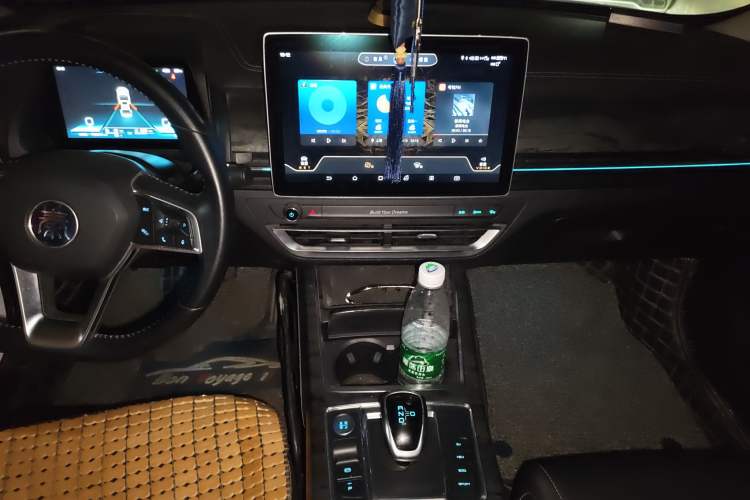 Used BYD Qin Pro New Energy 2018 DM 1.5TI Automatic Smart Connect Enjoyment Model Audio And AC Panel