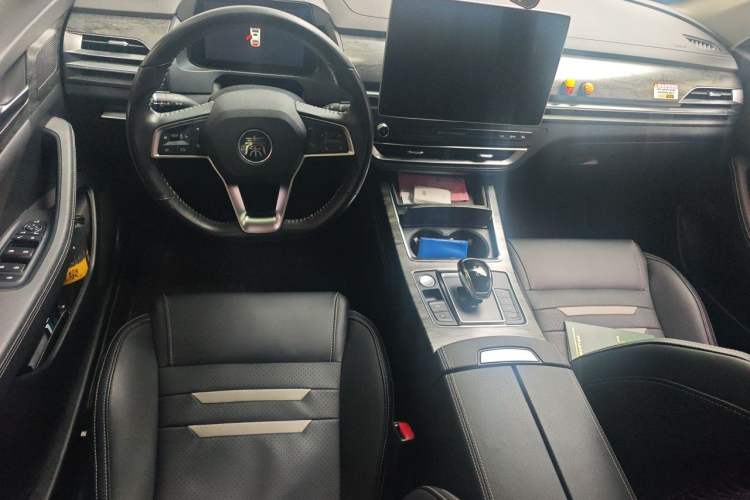 Used BYD Qin Pro New Energy 2018 DM 1.5TI Automatic Smart Connect Elite Model Center Console