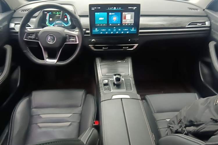 Used BYD Qin Pro New Energy 2018 EV500 Smart Connect Elite Model Center Console