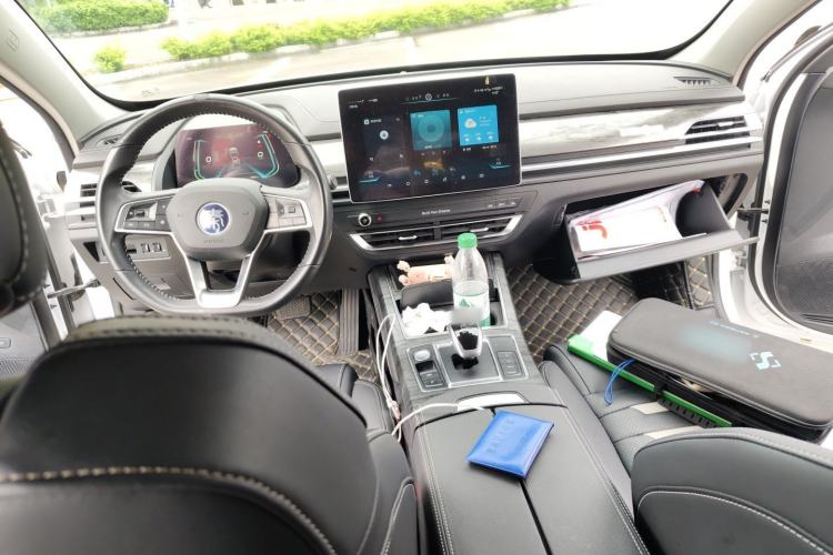 Used BYD Qin Pro New Energy 2018 EV500 Smart Connect Elite Model Center Console