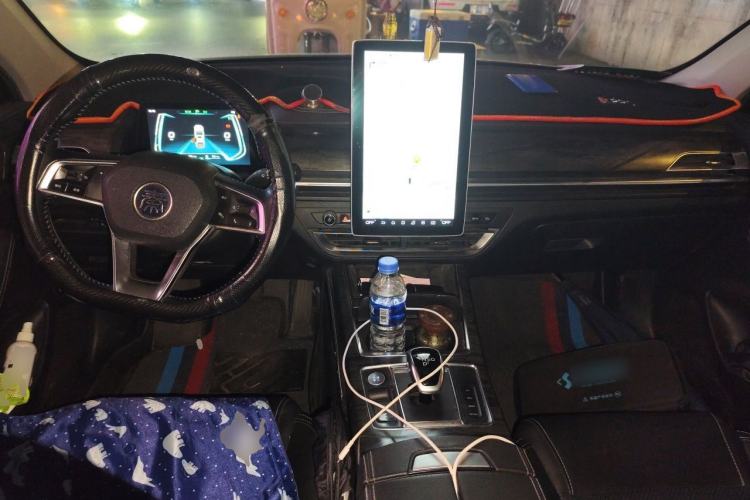 Used BYD Qin Pro New Energy 2018 DM 1.5TI Automatic Smart Connect Dynamic Model Center Console