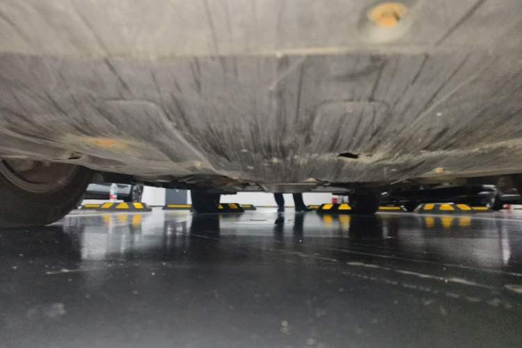 Used BYD Qin Pro New Energy 2018 DM 1.5TI Automatic Smart Connect Dynamic Model Chassis Front