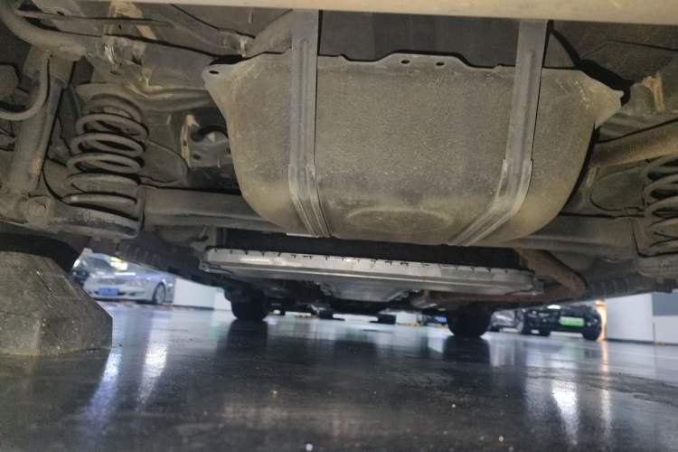 Used BYD Qin Pro New Energy 2018 DM 1.5TI Automatic Smart Connect Dynamic Model Chassis Rear