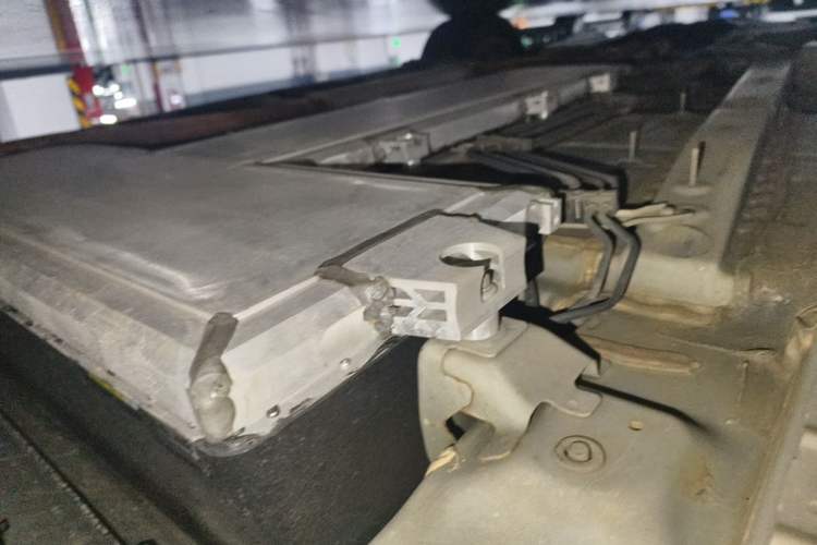 Used BYD Qin Pro New Energy 2018 DM 1.5TI Automatic Smart Connect Dynamic Model Chassis Rear Left