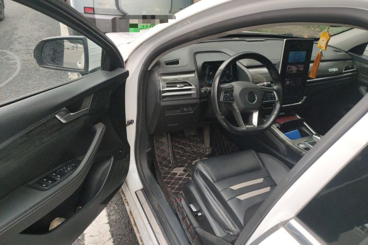 Used BYD Qin Pro New Energy 2018 DM 1.5TI Automatic Smart Connect Elite Model Driver Seat