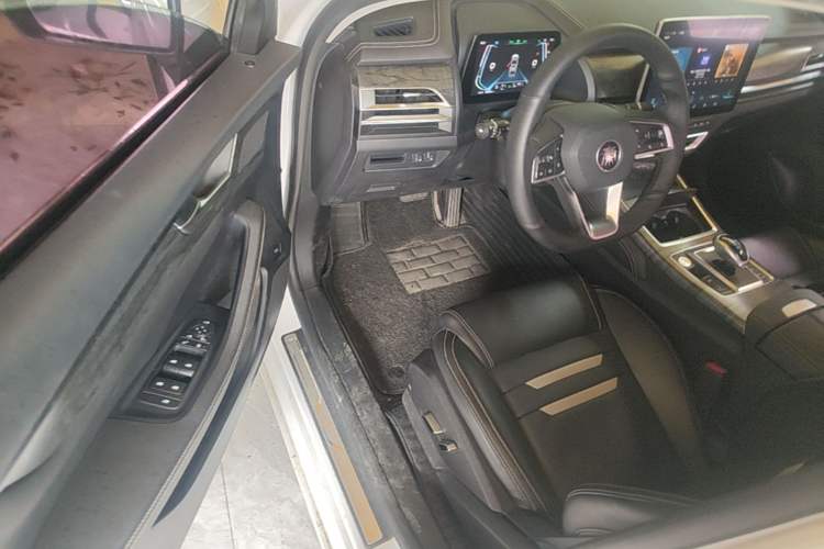 Used BYD Qin Pro New Energy 2018 DM 1.5TI Automatic Smart Connect Elite Model Driver Seat