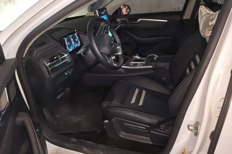 Used BYD Qin Pro New Energy 2018 DM 1.5TI Automatic Smart Connect Dynamic Model Driver Seat