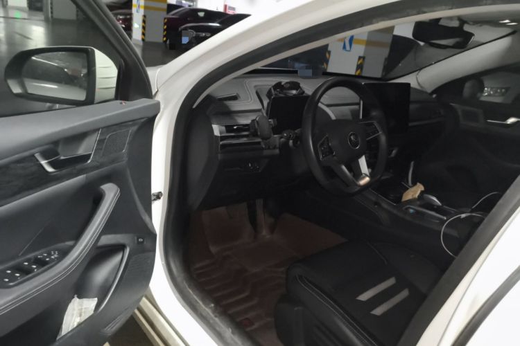 Used BYD Qin Pro New Energy 2018 DM 1.5TI Automatic Smart Connect Dynamic Model Driver Seat